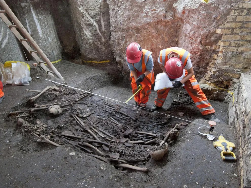 crossrail-black-plague.jpg